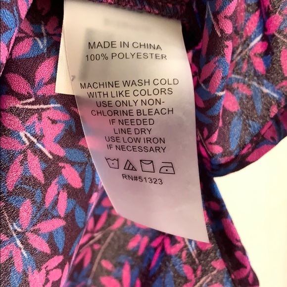 Vince Camuto Blouse - Picture 4 of 5